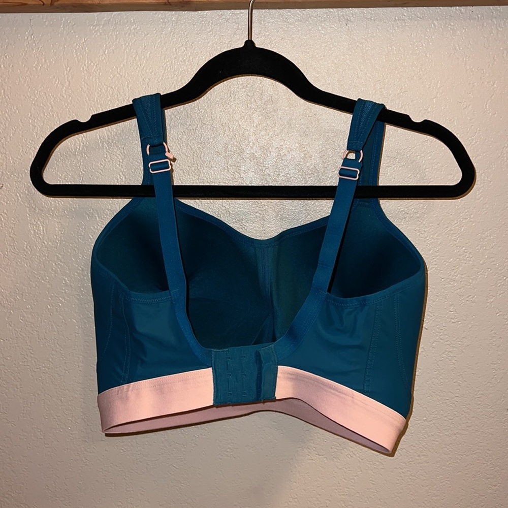 Panache Sport bra, 32H - Picture 3 of 4